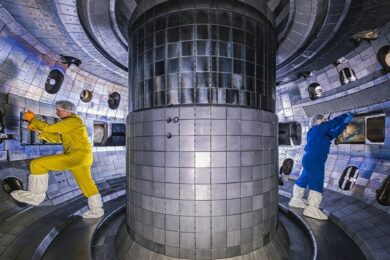 TechniciansWorkingInsideTheDIIIDTokamak