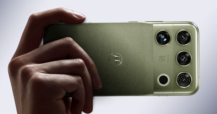 assets_2026_09_1789753080_motorola-signature-27-Image-10-Embargo-Sep-22-10am-HT-1pm-PT
